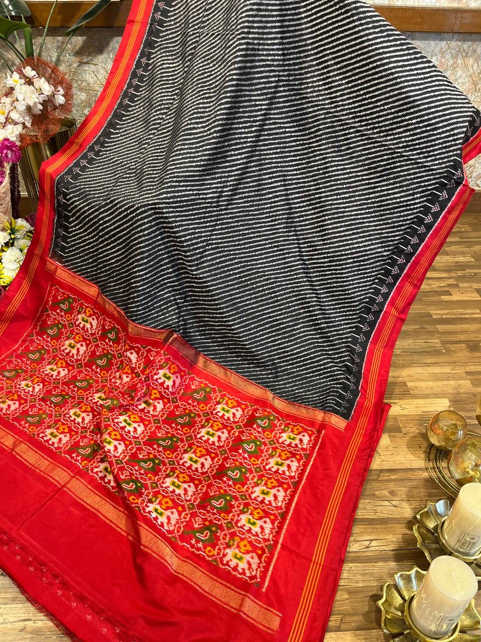 Black and Red Laheria Twill ikkat