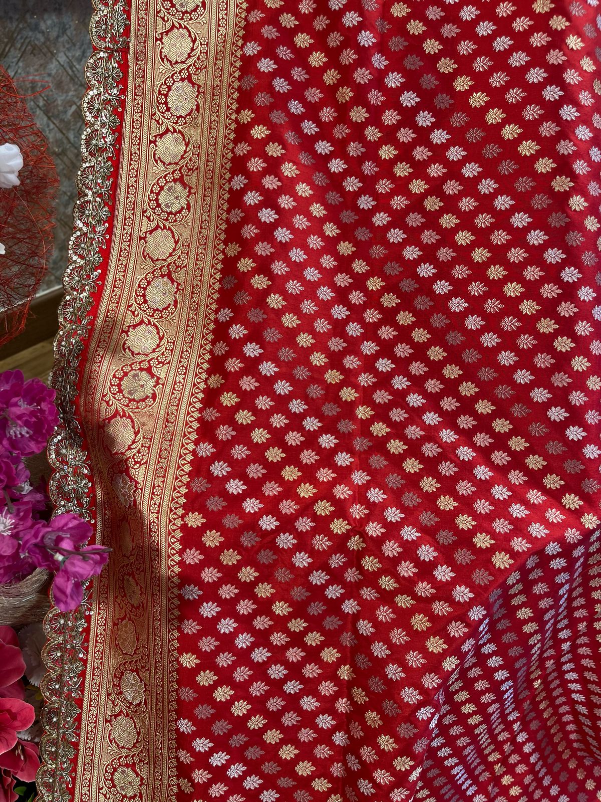Red Exquisite Pure Banarasi Masterpiece