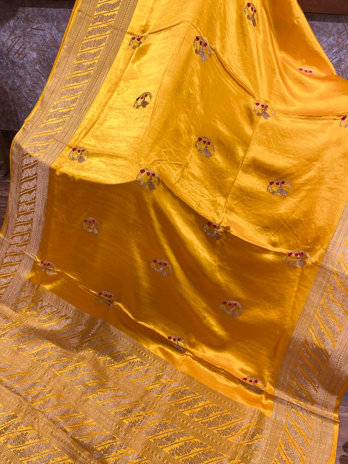 Musturd Yellow Banarasi Mashuru Silk