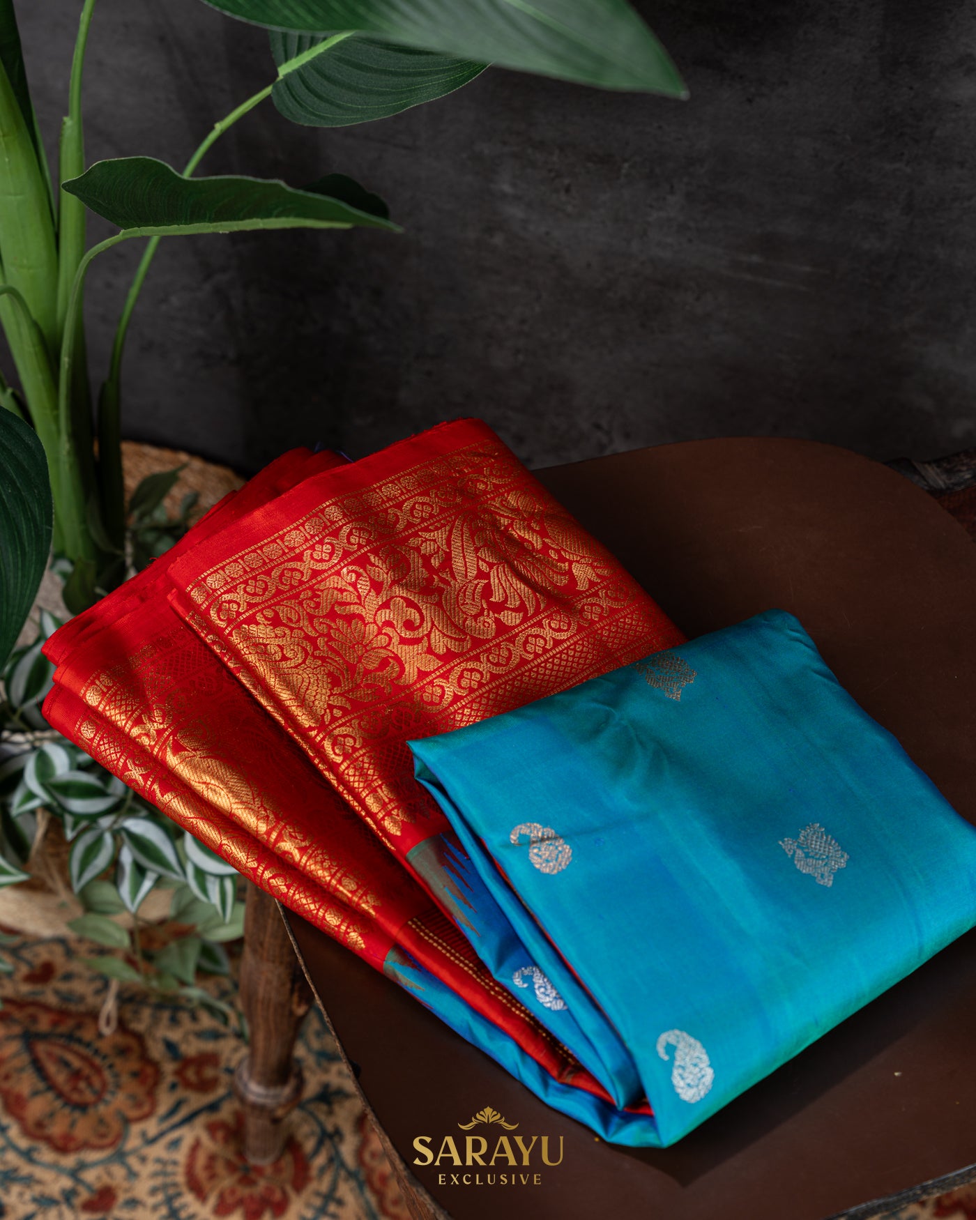 Rama Blue and Red Color Combination Double Weave Gadwal Pattu