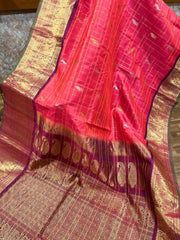 Coral peach and pinkish maroon toned allover Jari checks Gadwal saree