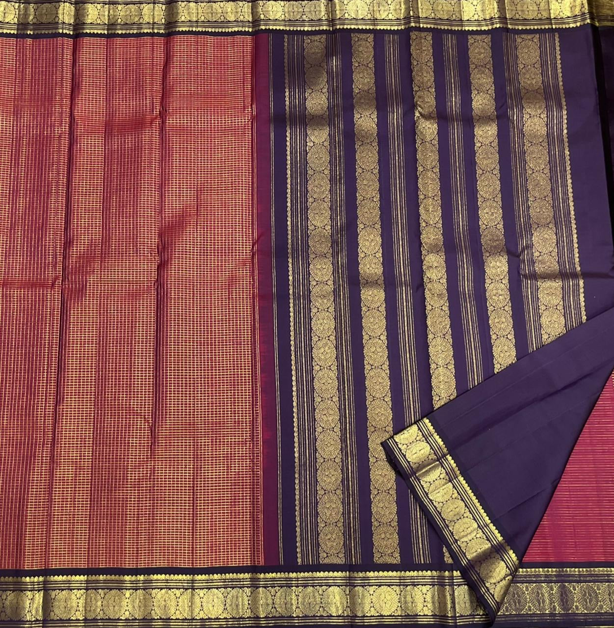 Red and Blue Space Border kanchi Pattu