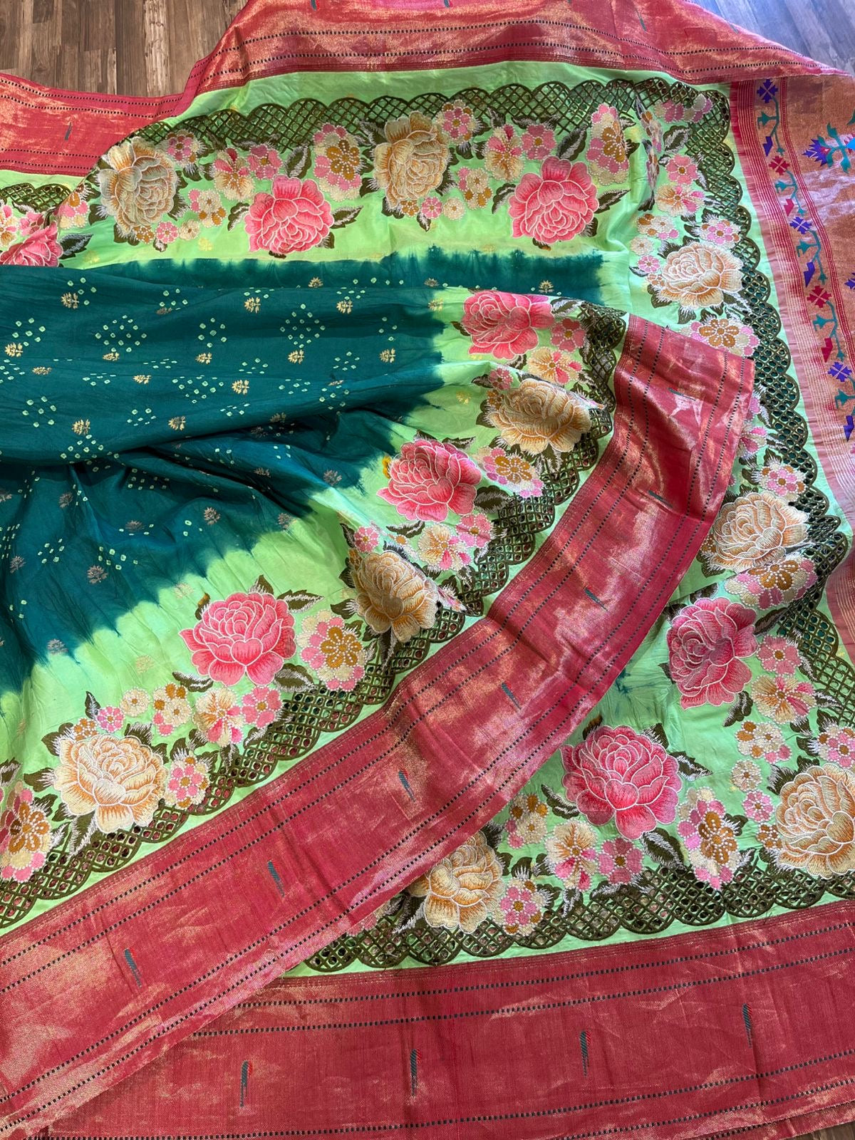 Green Double Border Paithani Bandhini