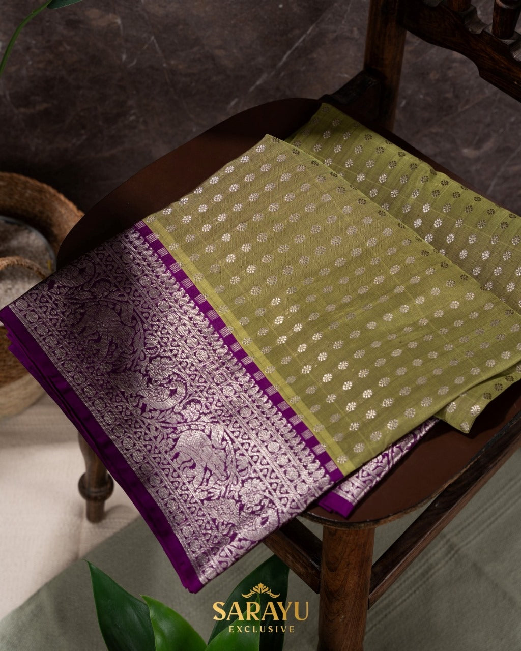 Pesara Green and Magenta Pink Pure Venkatagiri Silk