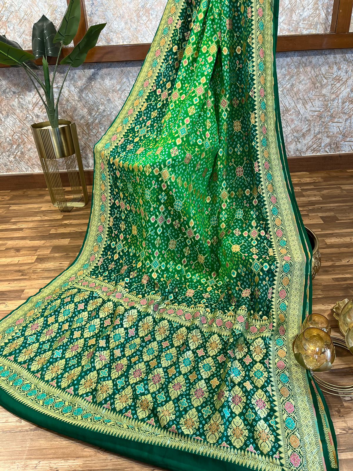 Double Shaded Green Banarasi Meenaweave Bandhini Georgette Saree
