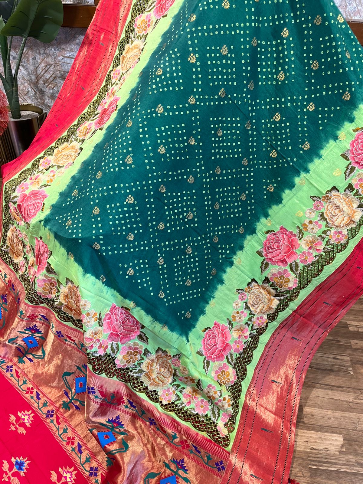 Green Double Border Paithani Bandhini