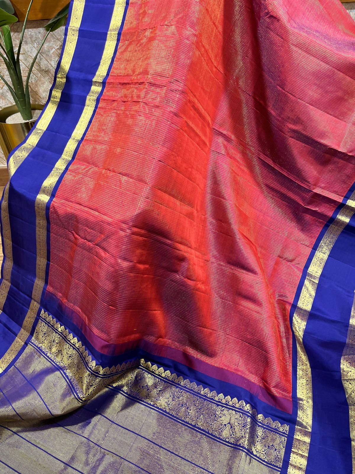 Red and Blue Space Border kanchi Pattu