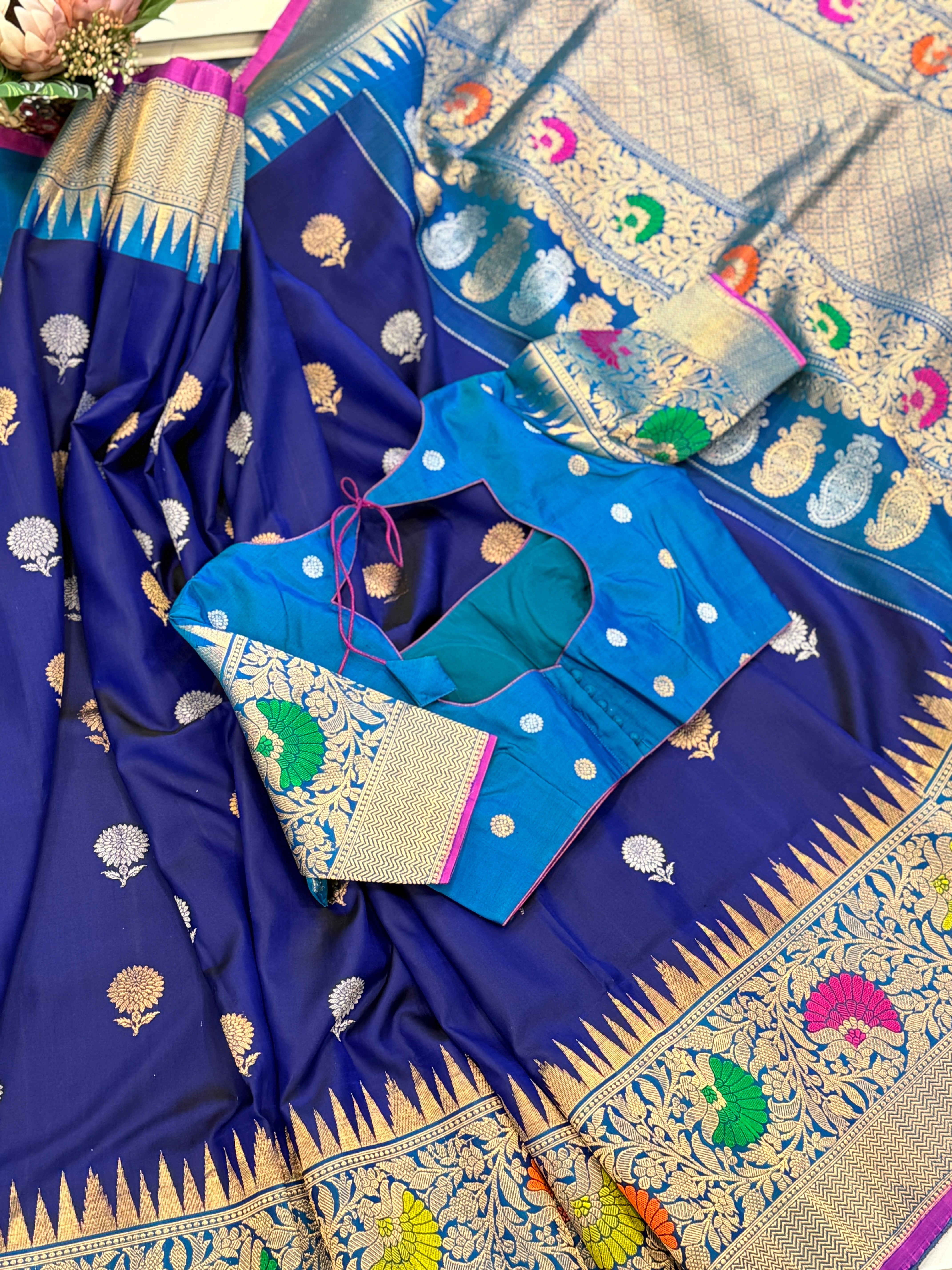 Royal Blue Gadwal Pattu