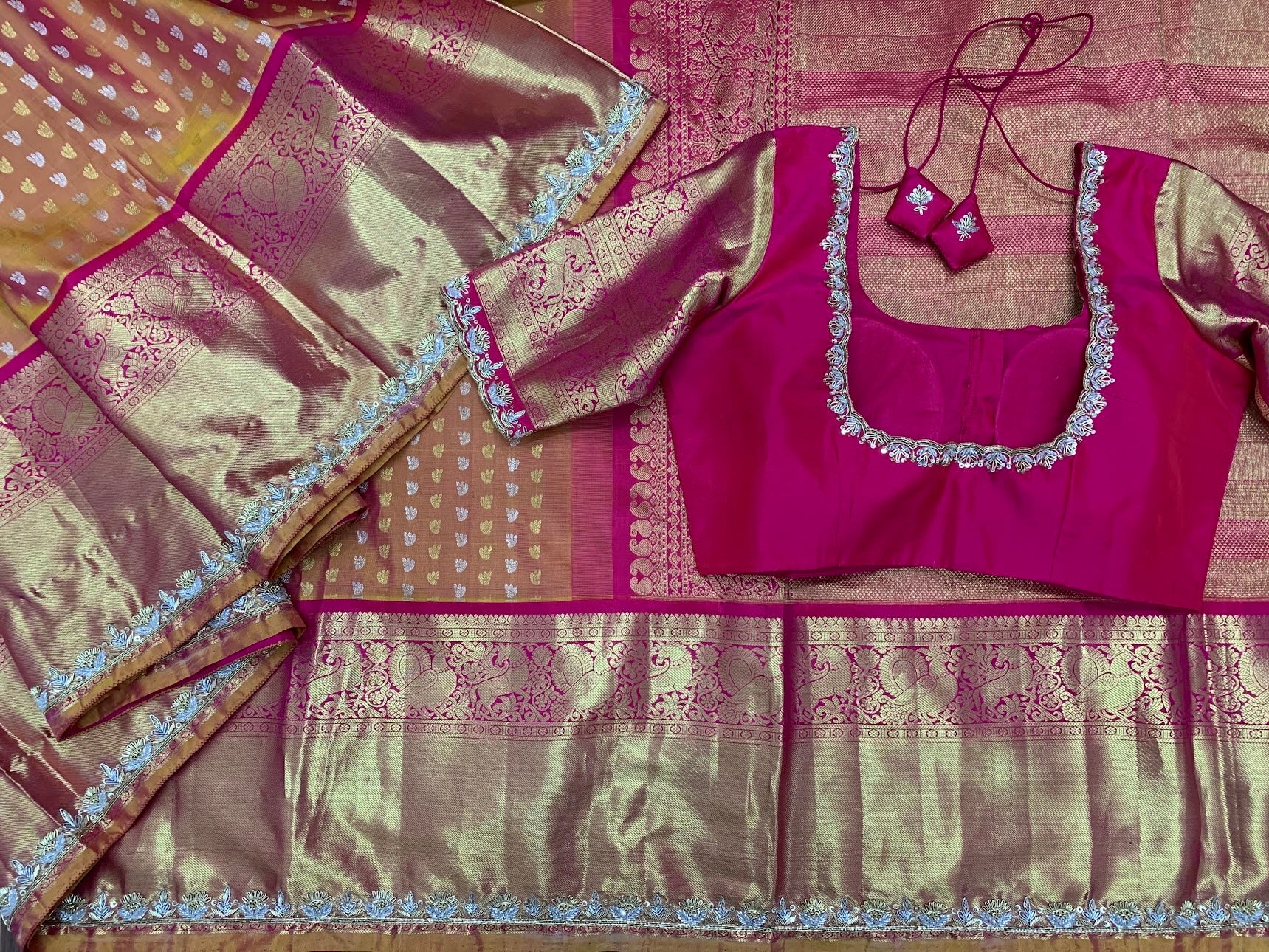 Gadwal Pattu with Handworked border