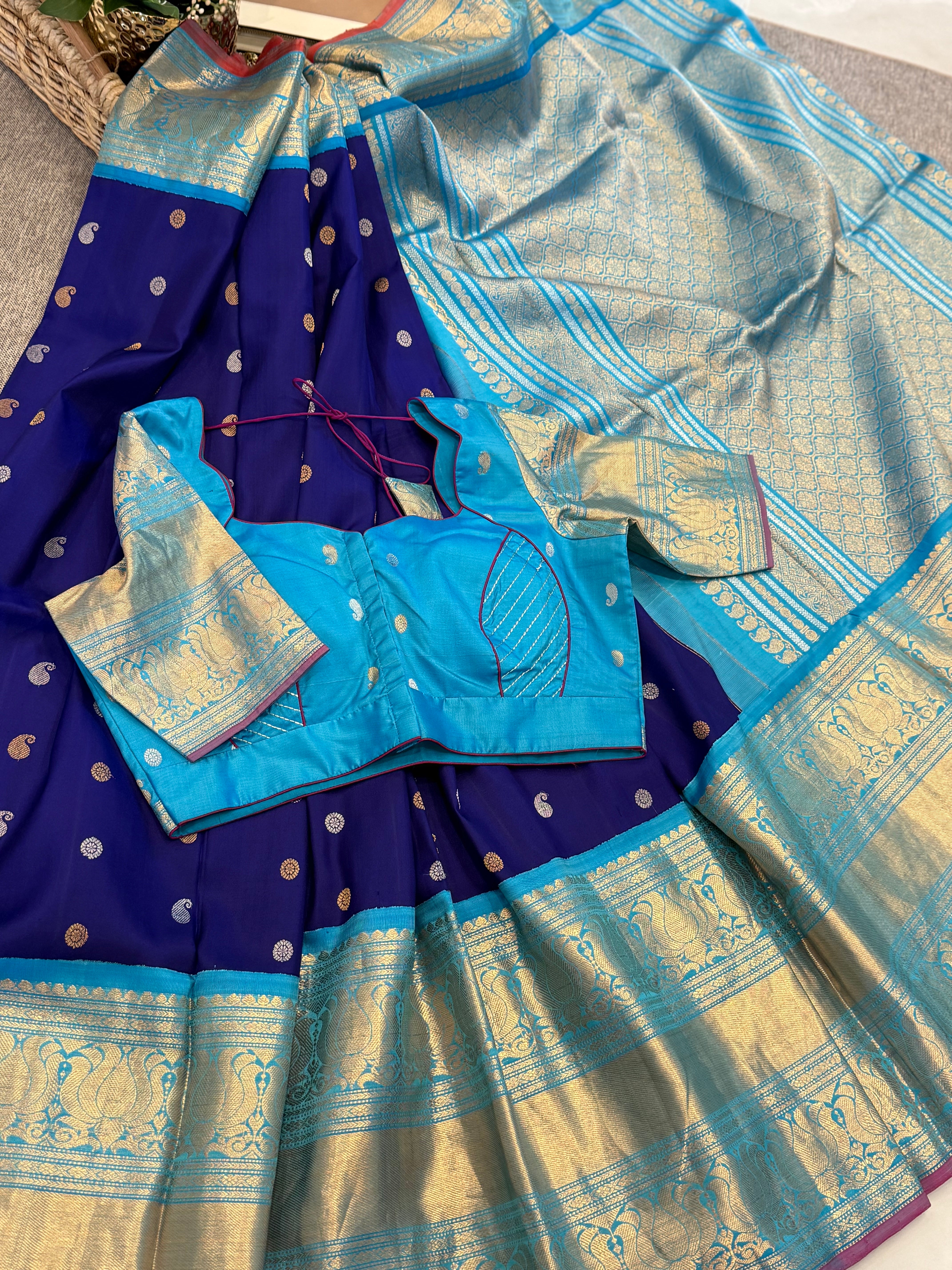 Royal Blue Gadwal Pattu