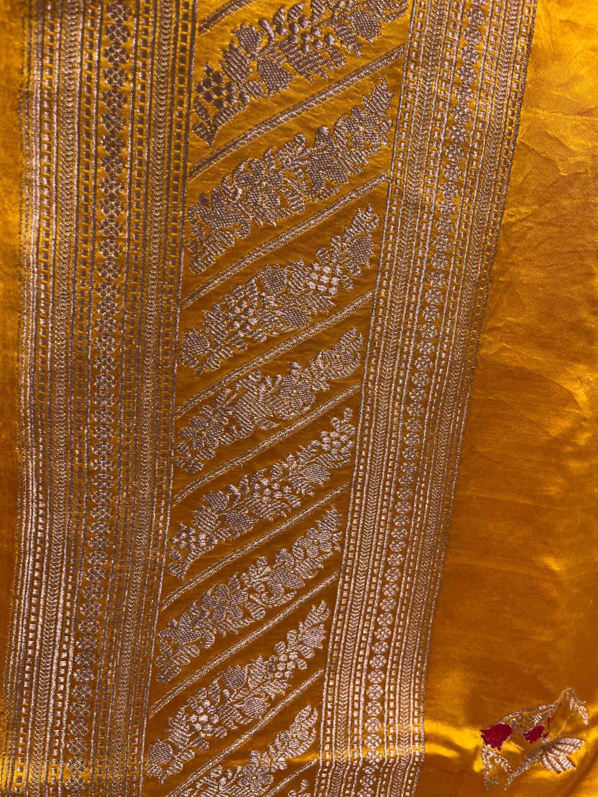 Musturd Yellow Banarasi Mashuru Silk