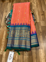 Beautiful Double-Wrap Micro Checks Gadwal Saree