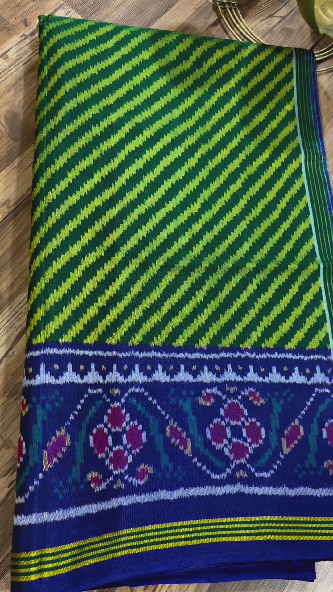 Green and Blue Single ikkat patan patola